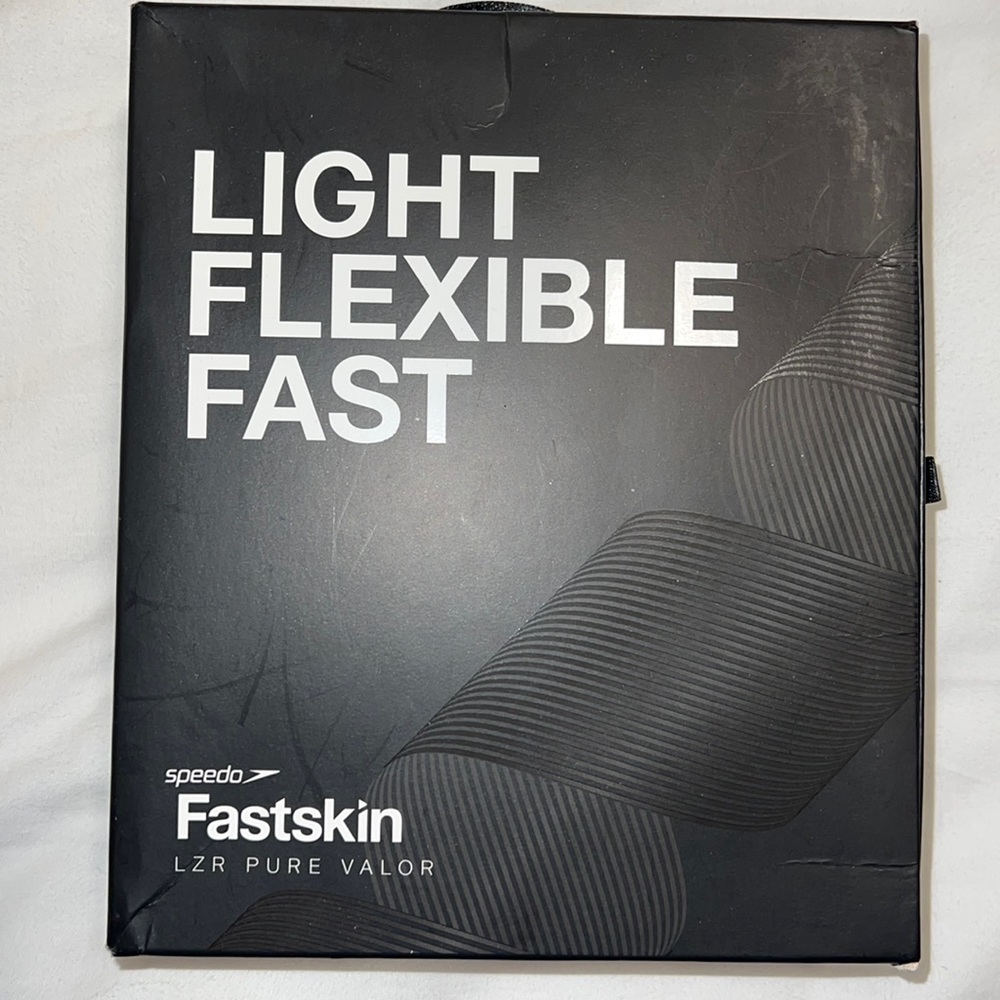 Speedo LZR Valor Kneeskin Closed Back